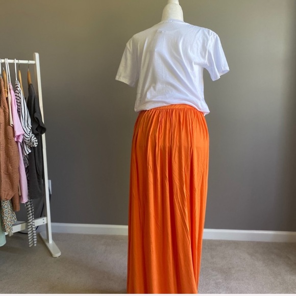 Pleated Maxi Skirt - Picture 6 of 6